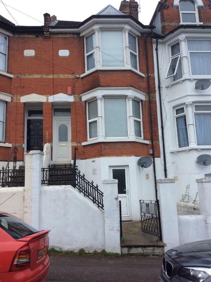 96 Rochester Street Chatham  Bagian luar foto